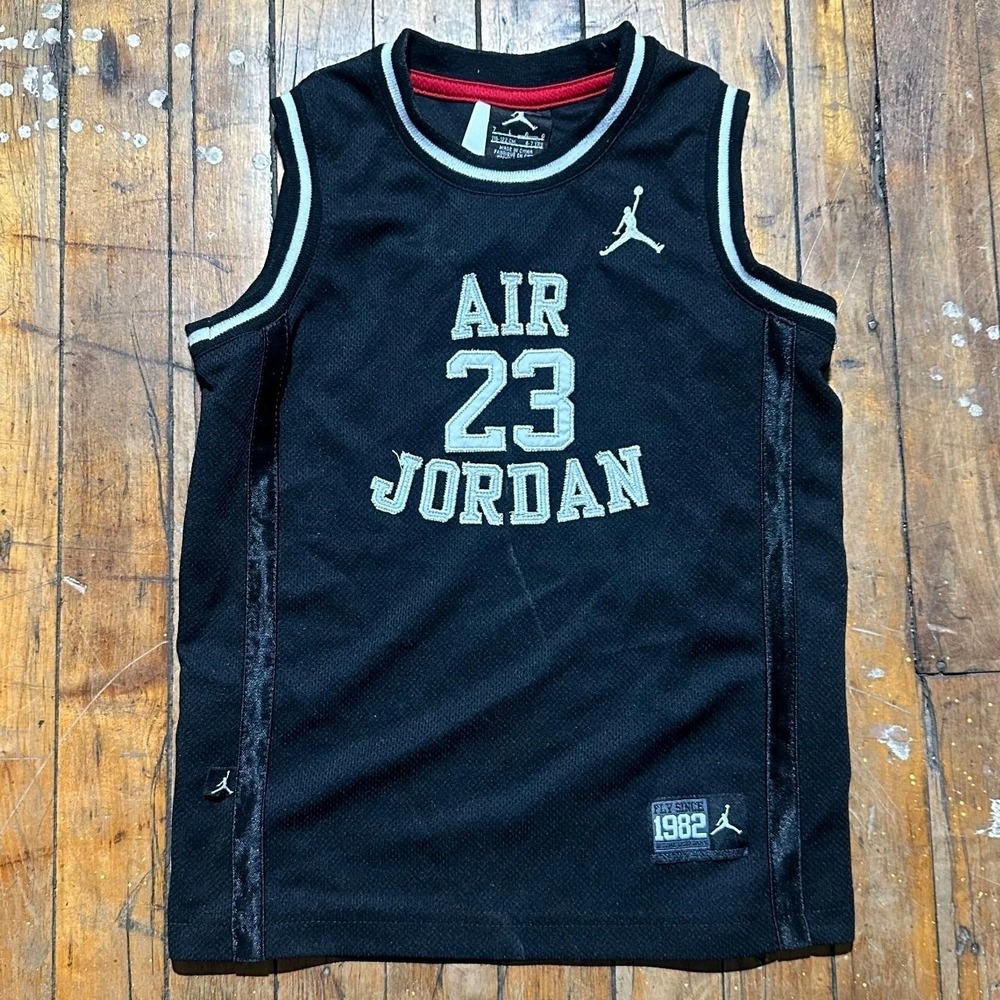 Air Jordan Jersey #23 Boys‎ Large Black Solid Sleeveless Crew Neck Basketball